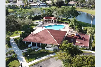 606 Congressional Way, Deerfield Beach, FL 33442 - Photo 15