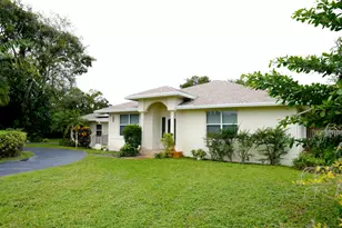 821 SW 13th Ct, Pompano Beach, FL 33060 - Photo 1