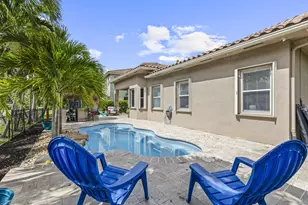 455 Cresta Cir, West Palm Beach, FL 33413 - Photo 9