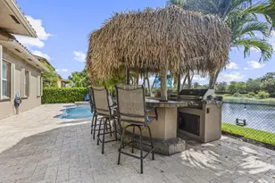 455 Cresta Cir, West Palm Beach, FL 33413 - Photo 7
