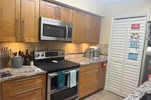2662 NW 33rd St, Oakland Park, FL 33309 - Photo 5