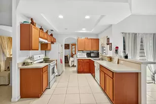 1058 SW Locke Ave, Port Saint Lucie, FL 34953 - Photo 11