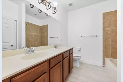 6752 Osage Circle, Greenacres, FL 33413 - Photo 13