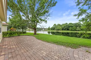6752 Osage Cir, Greenacres, FL 33413 - Photo 9