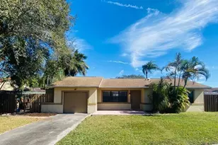 18437 Spanish Isles Pl, Boca Raton, FL 33496 - Photo 1