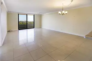 2500 Parkview Dr, Hallandale Beach, FL 33009 - Photo 9