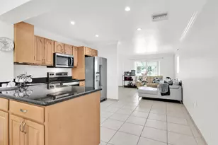 1869 NW 46th St, Tamarac, FL 33309 - Photo 31