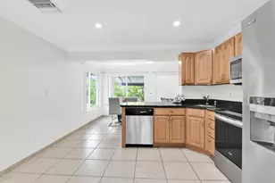 1869 NW 46th St, Tamarac, FL 33309 - Photo 27