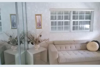 460 Paradise Isle Boulevard #301, Hallandale Beach, FL 33009 - Photo 17