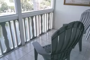 460 Paradise Isle Blvd, Hallandale Beach, FL 33009 - Photo 9
