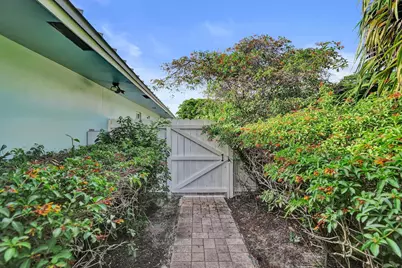 10 Minnetonka Road, Sea Ranch Lakes, FL 33308 - Photo 61