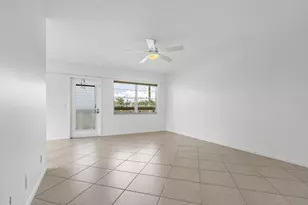 74 Mansfield B, Boca Raton, FL 33434 - Photo 3