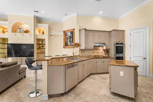 10253 NW 66th Dr, Parkland, FL 33076 - Photo 7