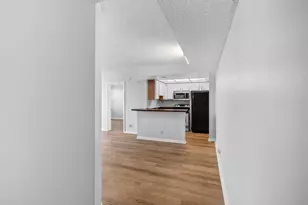 760 Executive Center Dr, West Palm Beach, FL 33401 - Photo 1