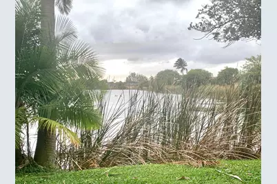 3104 Waterview Circle, Palm Springs, FL 33461 - Photo 3