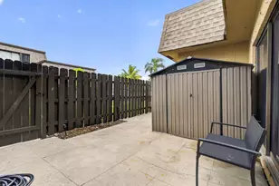1201 Waterview Cir, Palm Springs, FL 33461 - Photo 29