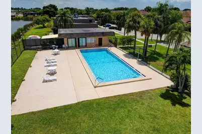 1201 Waterview Circle #12a, Palm Springs, FL 33461 - Photo 33
