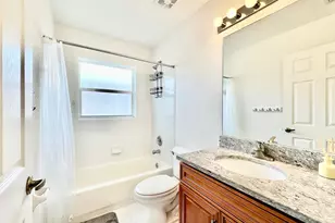 639 NW 130th Way, Pembroke Pines, FL 33028 - Photo 23