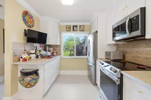 9232 Pecky Cypress Ln, Boca Raton, FL 33428 - Photo 5