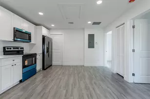 3018 SE Iris St, Stuart, FL 34997 - Photo 3