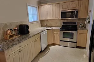 3464 Tyringham Dr, West Palm Beach, FL 33406 - Photo 7