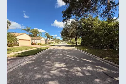 633 NW Whitfield Way, Port Saint Lucie, FL 34986 - Photo 17