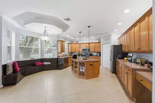 2753 Misty Oaks Cir, Royal Palm Beach, FL 33411 - Photo 13