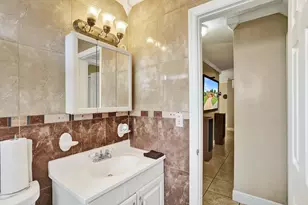 18800 NW 43rd Ave, Miami Gardens, FL 33055 - Photo 13
