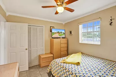 18800 NW 43rd Avenue, Miami Gardens, FL 33055 - Photo 35