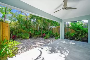 828 NE 17th Way, Fort Lauderdale, FL 33304 - Photo 11