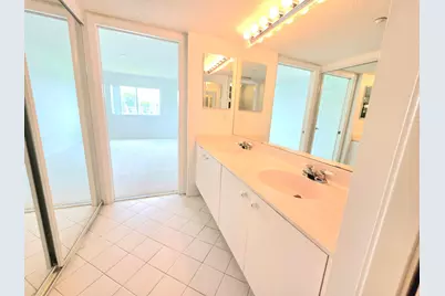 7751 Southampton Terrace, Tamarac, FL 33321 - Photo 23