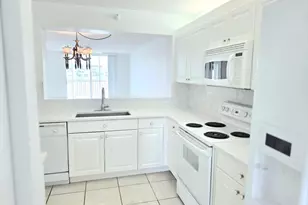 7751 Southampton Terrace, Tamarac, FL 33321 - Photo 9