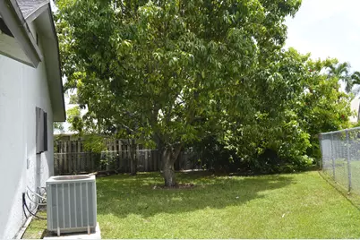 9194 NW 49th Court, Sunrise, FL 33351 - Photo 3