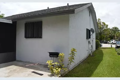 9194 NW 49th Court, Sunrise, FL 33351 - Photo 5