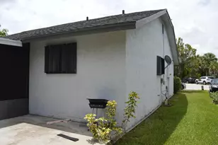 9194 NW 49th Ct, Sunrise, FL 33351 - Photo 5