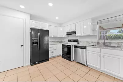 6575 NW 3rd Street, Margate, FL 33063 - Photo 9