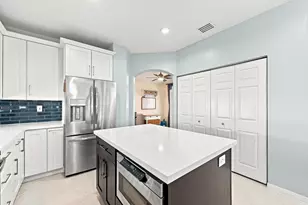 12115 NW 52nd Ct, Coral Springs, FL 33076 - Photo 5