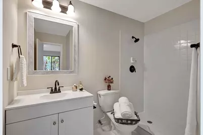 1109 Duncan Circle #201, Palm Beach Gardens, FL 33418 - Photo 21