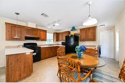 8137 SW Wildwood Drive, Stuart, FL 34997 - Photo 9