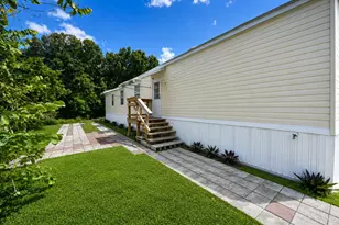 8137 SW Wildwood Dr, Stuart, FL 34997 - Photo 5