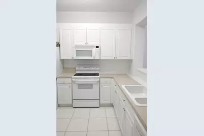 7775 Yardley Drive #115, Tamarac, FL 33321 - Photo 7