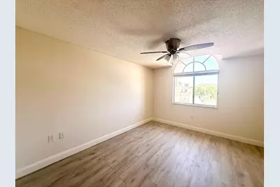 7206 Glenmoor Drive, West Palm Beach, FL 33409 - Photo 13