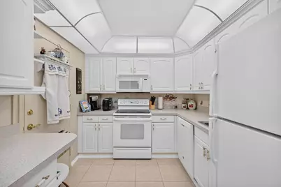 1160 N Federal Highway #1017, Fort Lauderdale, FL 33304 - Photo 3