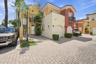 18385 NE 30th Pl, Aventura, FL 33160 - Photo 1
