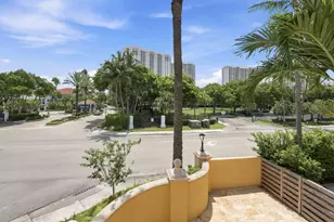 18385 NE 30th Pl, Aventura, FL 33160 - Photo 31