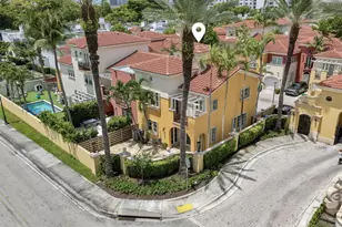 18385 NE 30th Pl, Aventura, FL 33160 - Photo 1