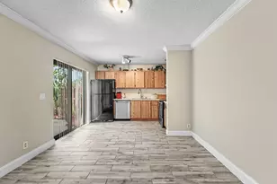 1534 Forest Lakes Cir, West Palm Beach, FL 33406 - Photo 7