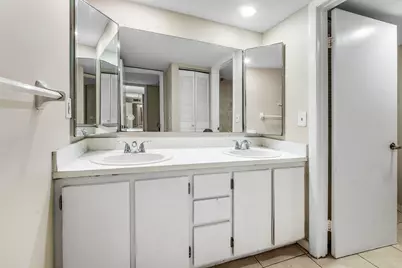 1534 Forest Lakes Circle #D, West Palm Beach, FL 33406 - Photo 17