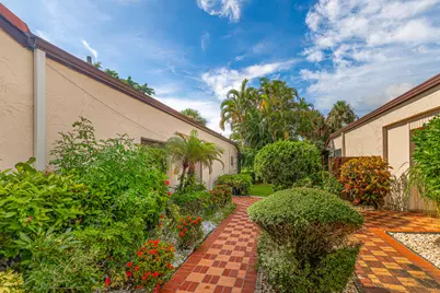 8008 Eastlake Drive, Boca Raton, FL 33433 - Photo 11