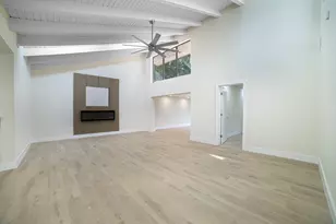 8008 Eastlake Dr, Boca Raton, FL 33433 - Photo 5